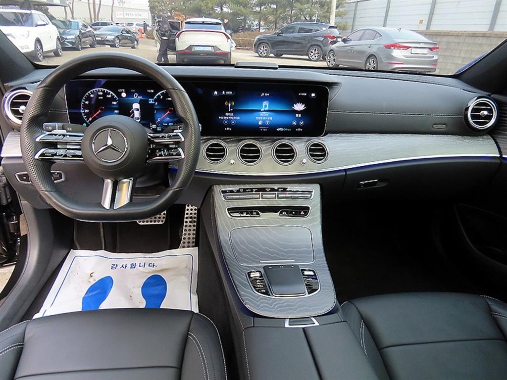 Mercedes Benz E class - Vista 7