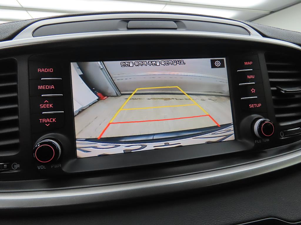 KIA Sorento - Vista 11