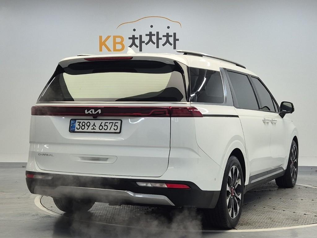 KIA Carnival - Vista 3