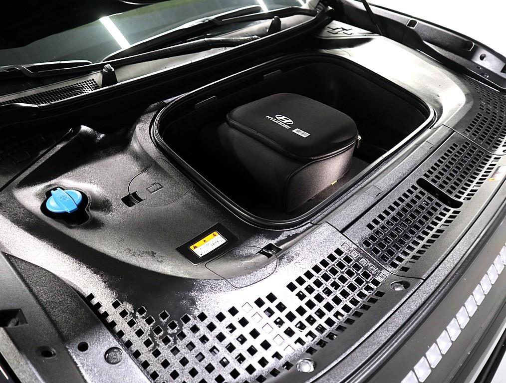 HYUNDAI IONIQ 9 - Vista 6