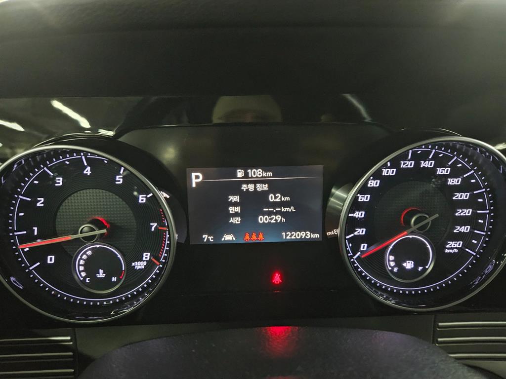 HYUNDAI Grandeur - Vista 9