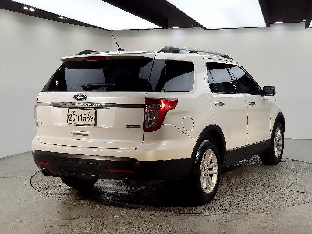 Ford Explorer - Vista 4