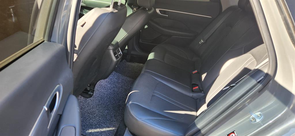 HYUNDAI Sonata - Vista 9