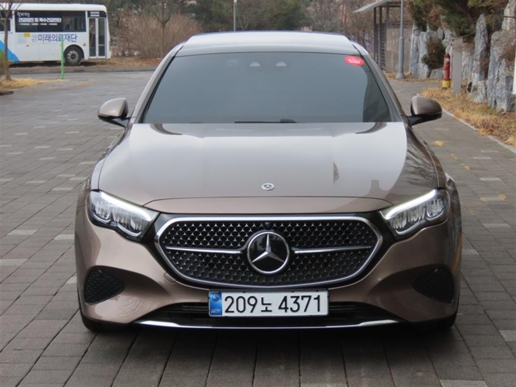 Mercedes Benz E class 2025 - Importación desde Corea - HF Imports Iquique - Foto 1