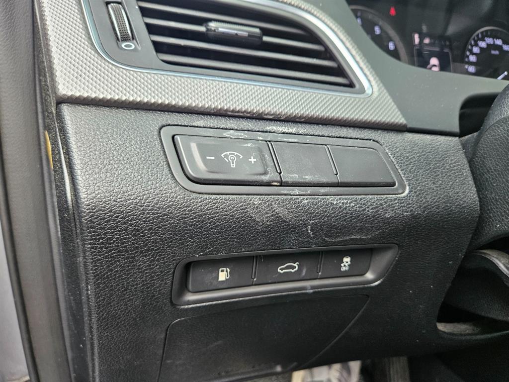 HYUNDAI Sonata 2016 Plateado - Importación desde Corea - HF Imports Iquique - Foto 14