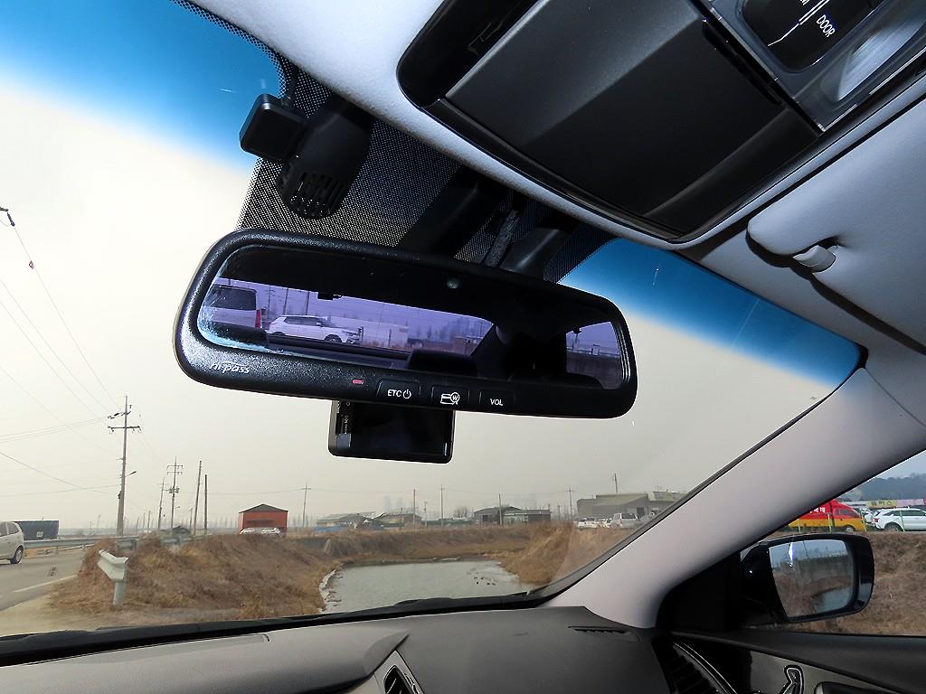 HYUNDAI Grandeur - Vista 12