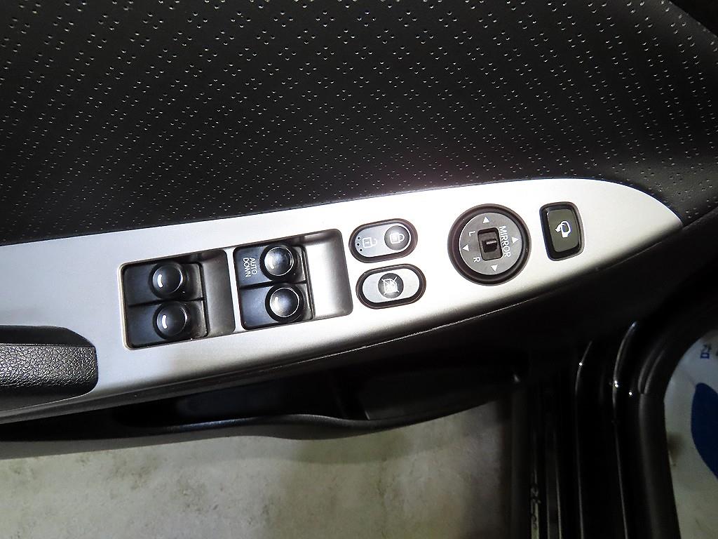 HYUNDAI Accent 2017 Negro - Importación desde Corea - HF Imports Iquique - Foto 13