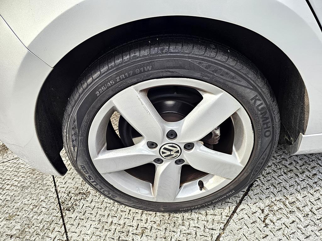 Volkswagen Golf 2013 Plateado - Importación desde Corea - HF Imports Iquique - Foto 20