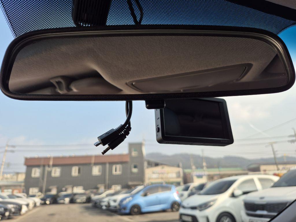 HYUNDAI Avante 2018 Blanco - Importación desde Corea - HF Imports Iquique - Foto 15