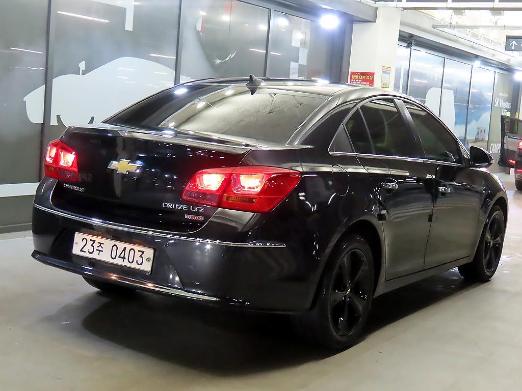 Chevrolet Cruise - Vista 4