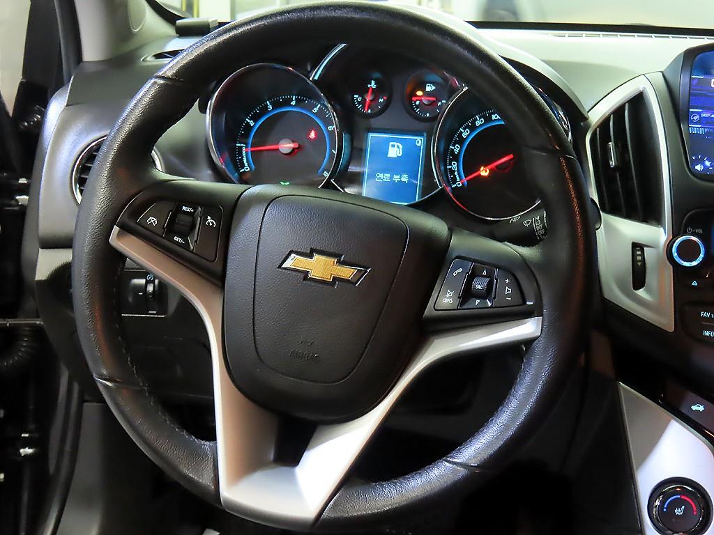 Chevrolet Cruise - Vista 8