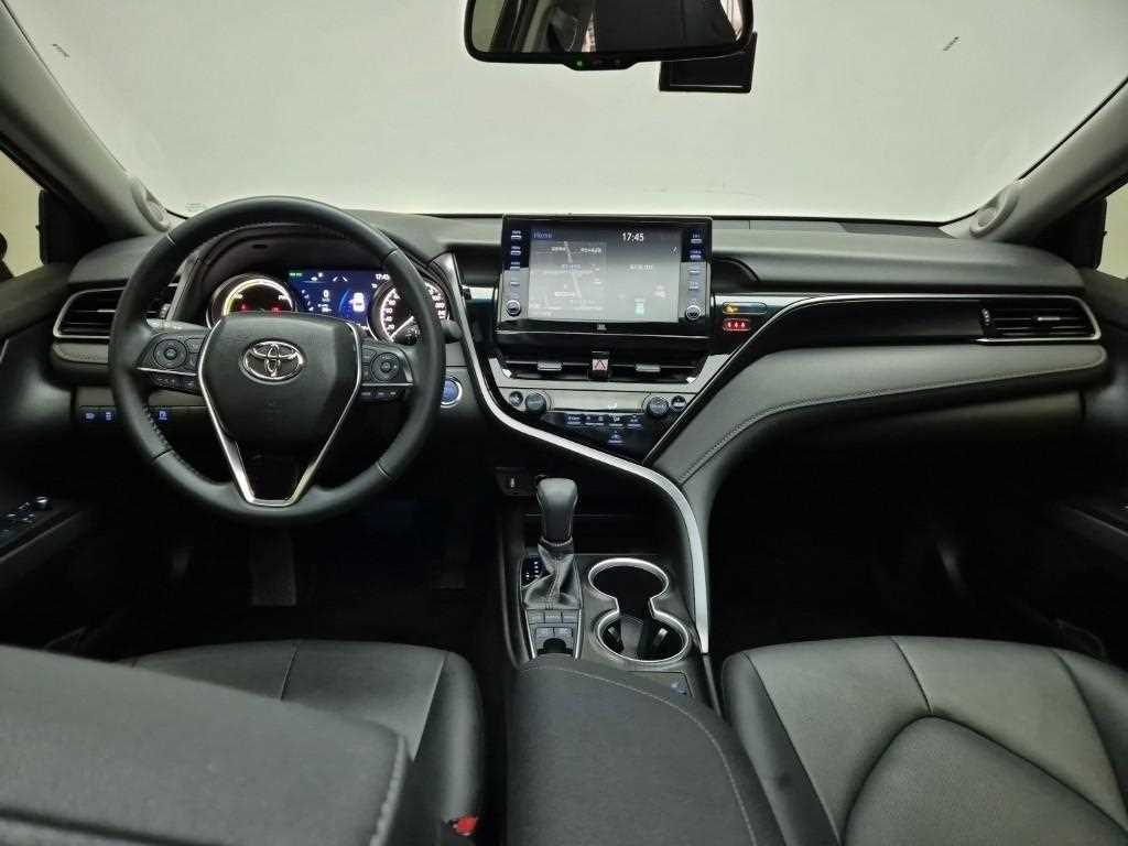 Toyota Camry - Vista 7