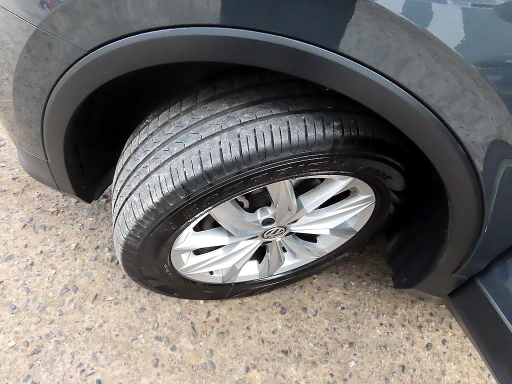 Volkswagen Tiguan 2020 Gris - Importación desde Corea - HF Imports Iquique - Foto 20