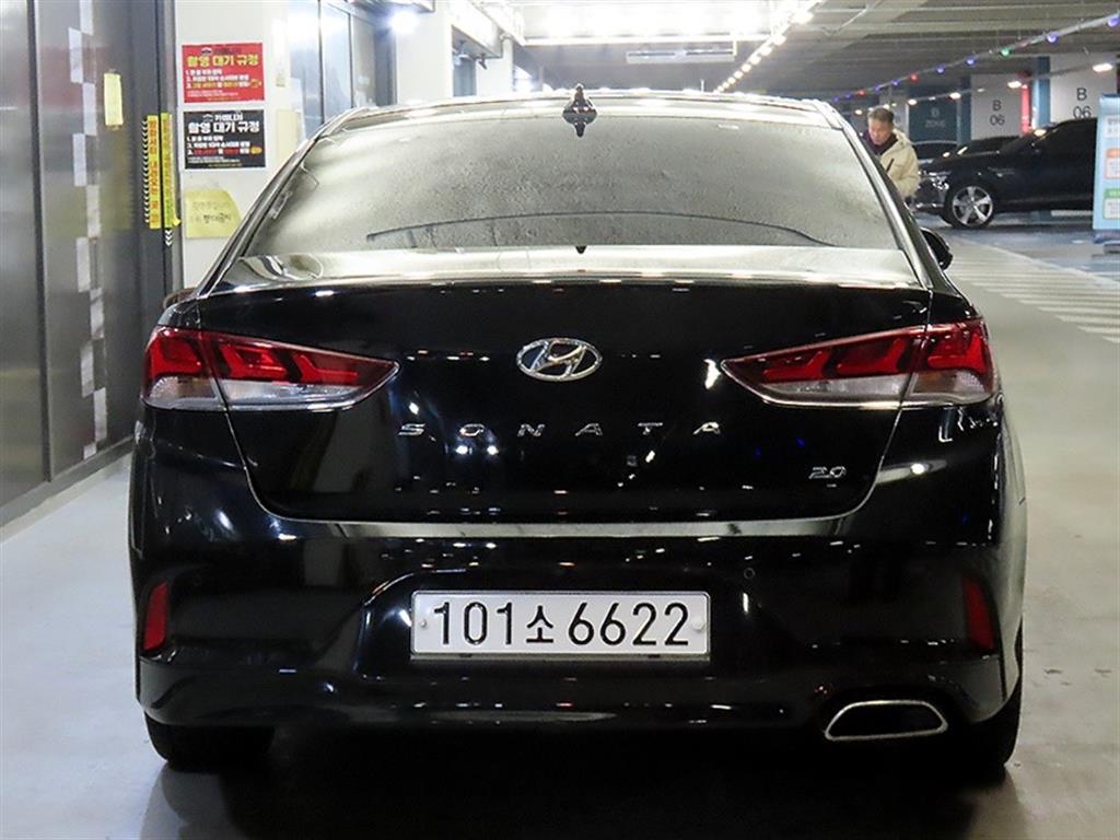 HYUNDAI Sonata - Vista 5