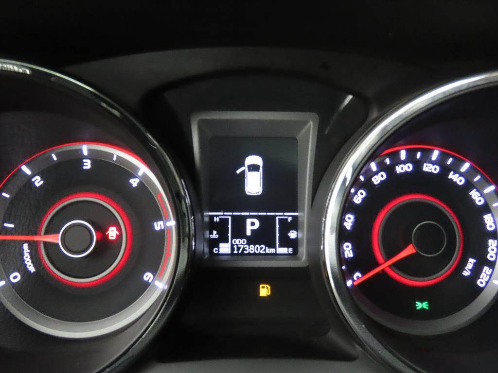 Ssangyong Tivoli - Vista 9