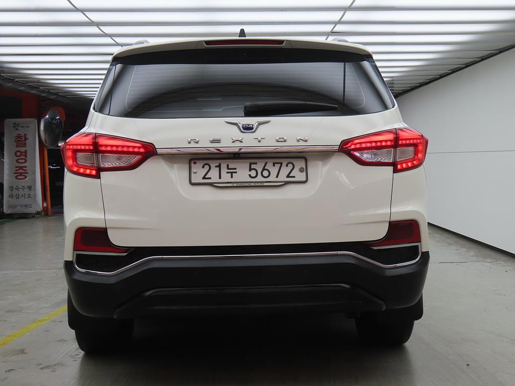 Ssangyong Rexton - Vista 5