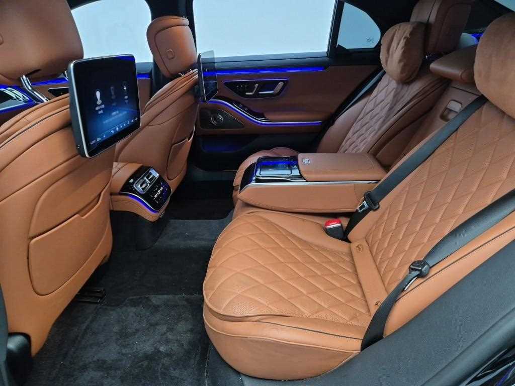 Mercedes Benz S Class - Vista 12