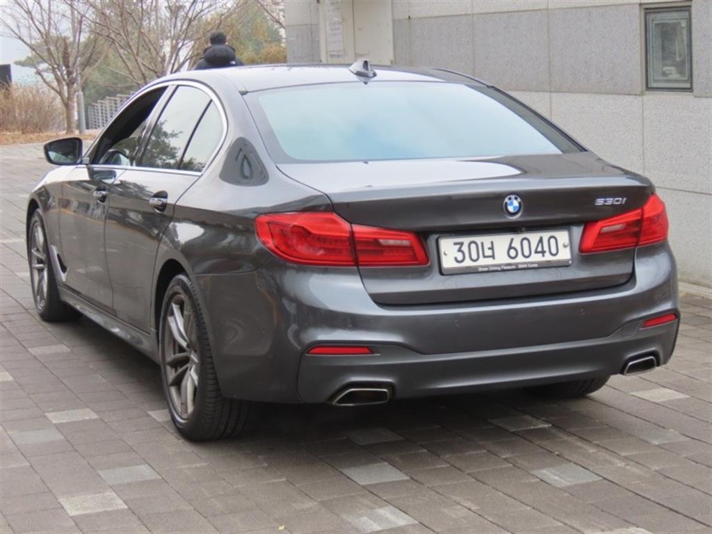 BMW 5 Series - Vista 7