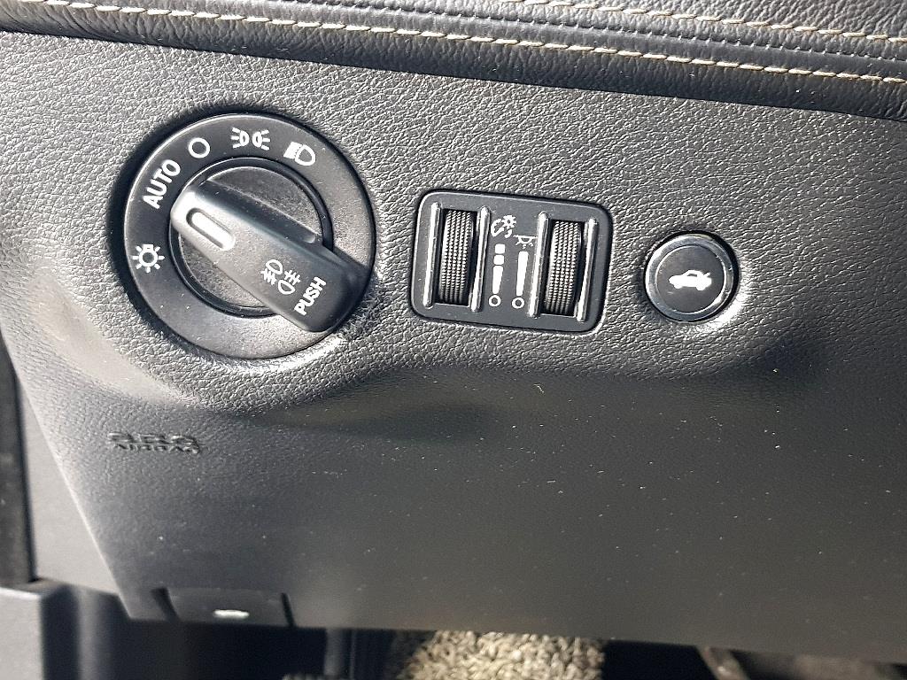 Chrysler 300C - Vista 11