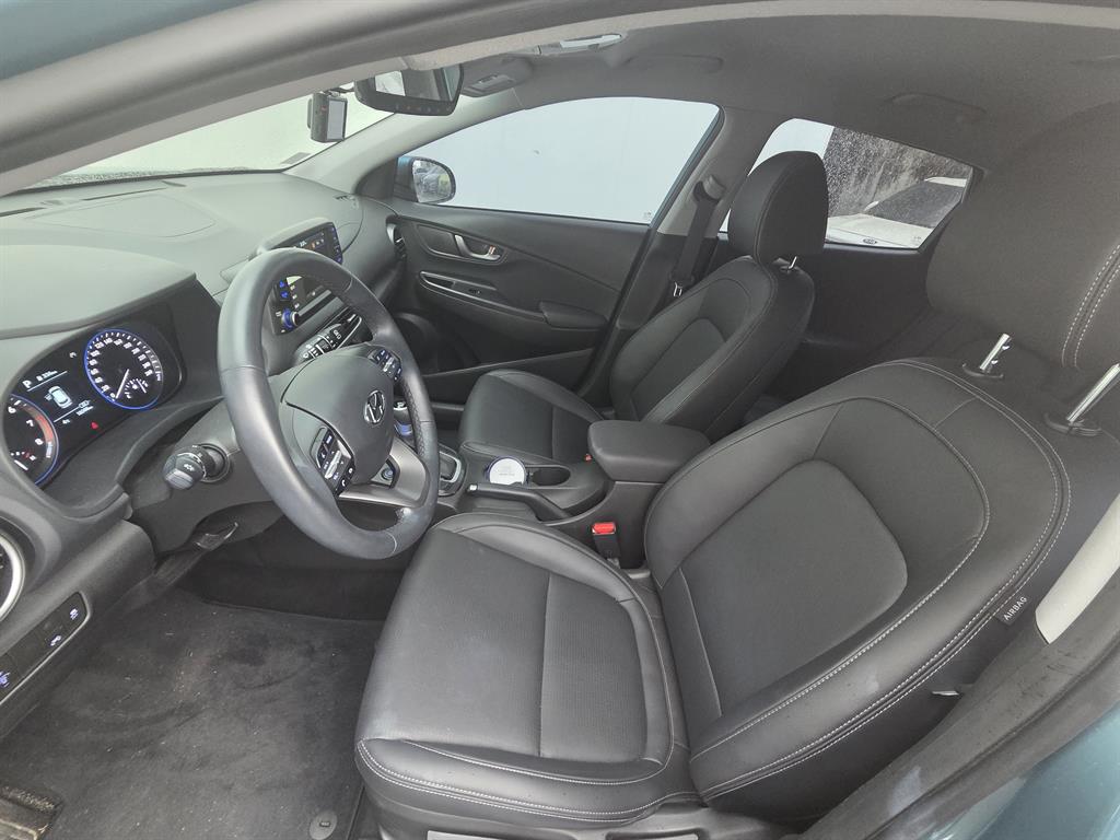 HYUNDAI Kona - Vista 6