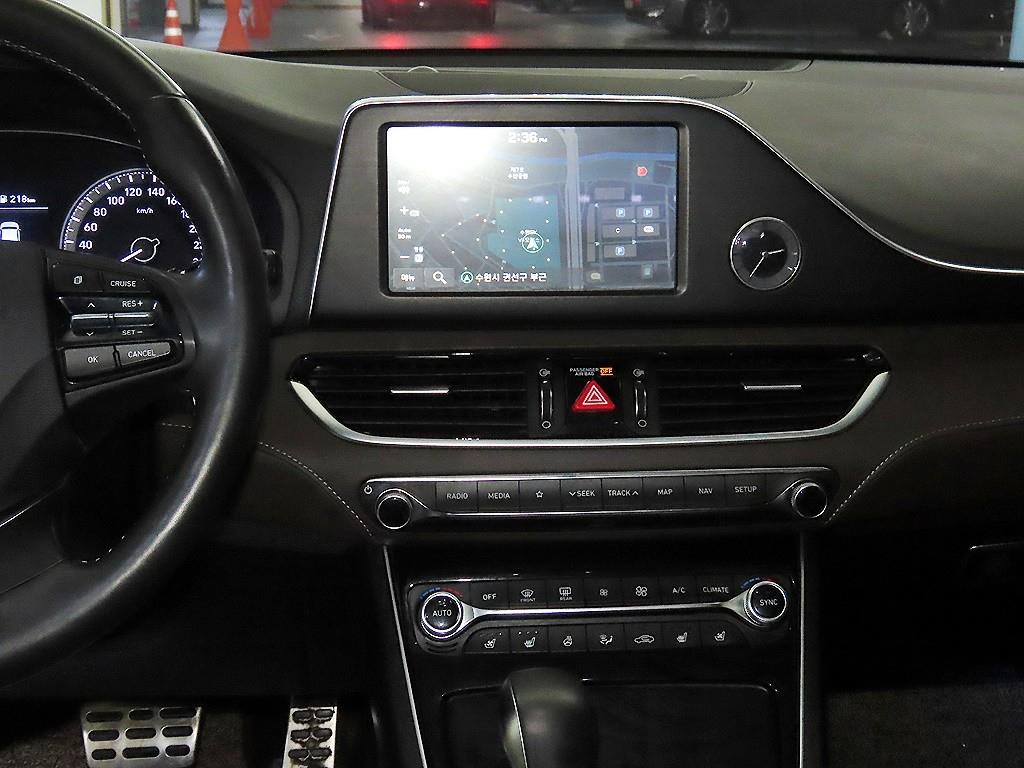 HYUNDAI Grandeur - Vista 11