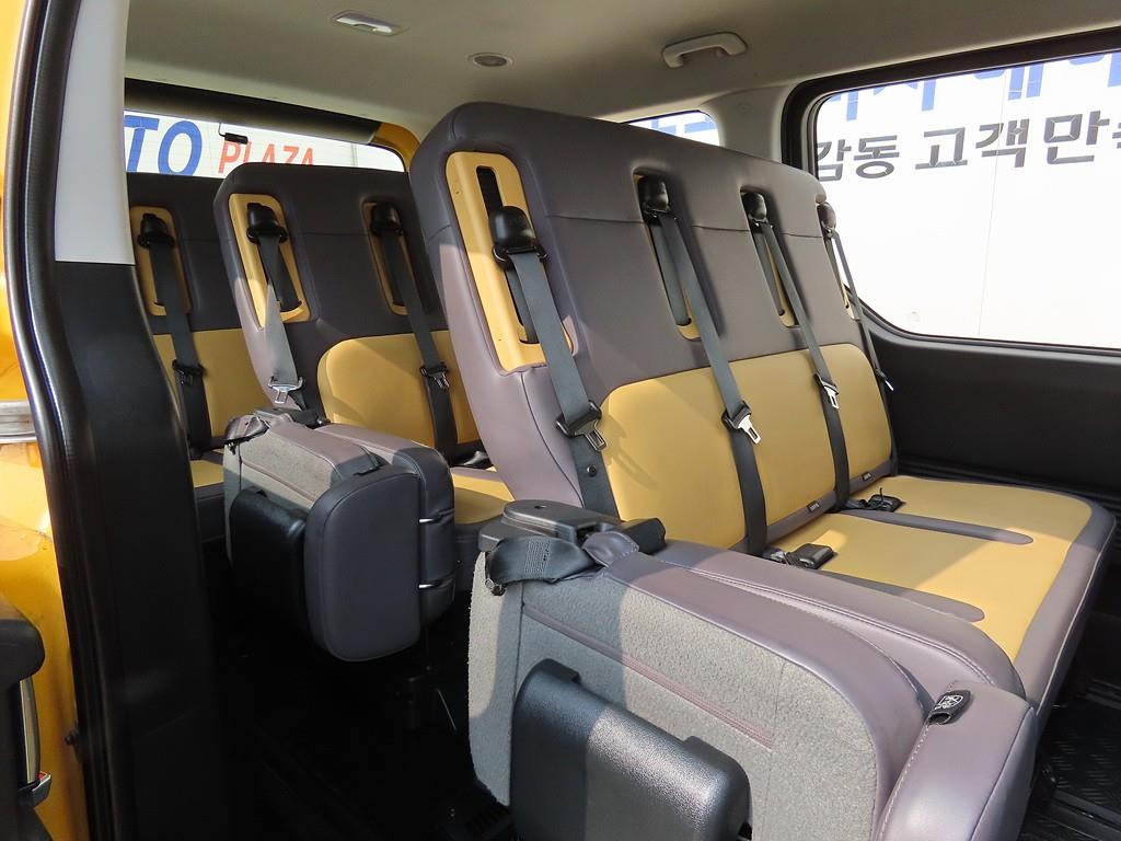 HYUNDAI Staria - Vista 7