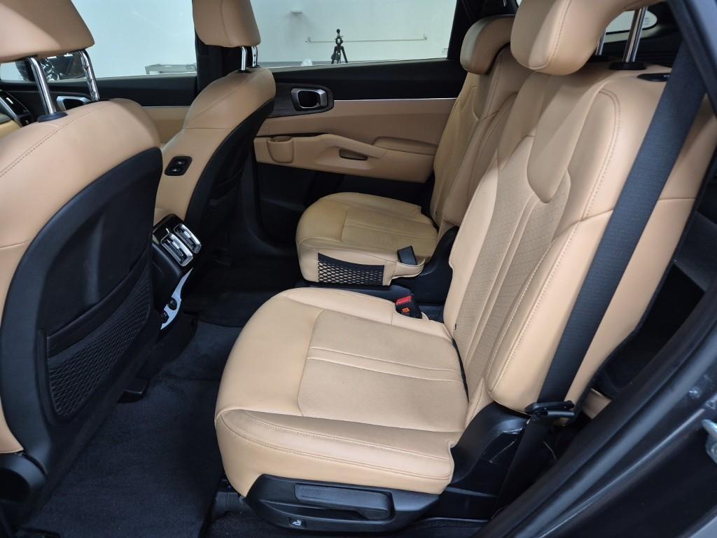 KIA Sorento - Vista 12