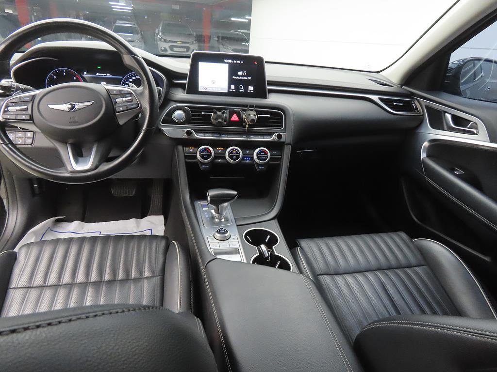 Genesis G70 - Vista 7