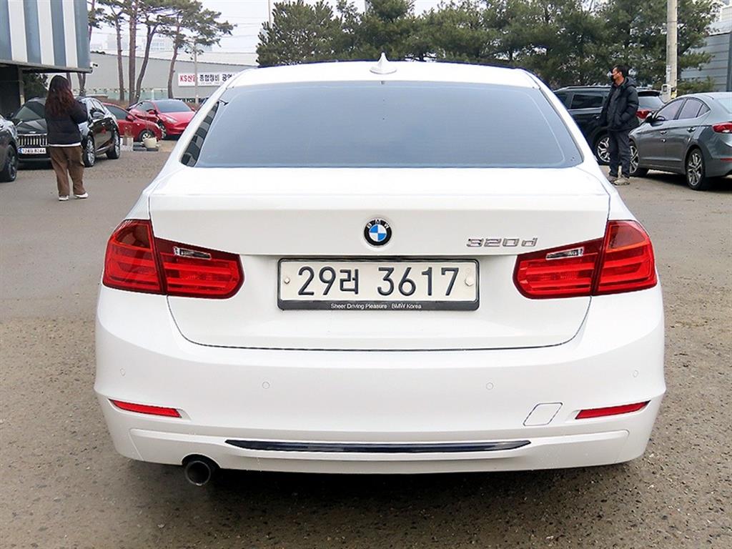 BMW 3 series - Vista 4