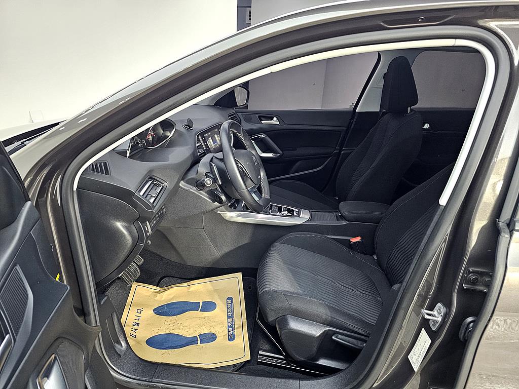 Peugeot 308 - Vista 7