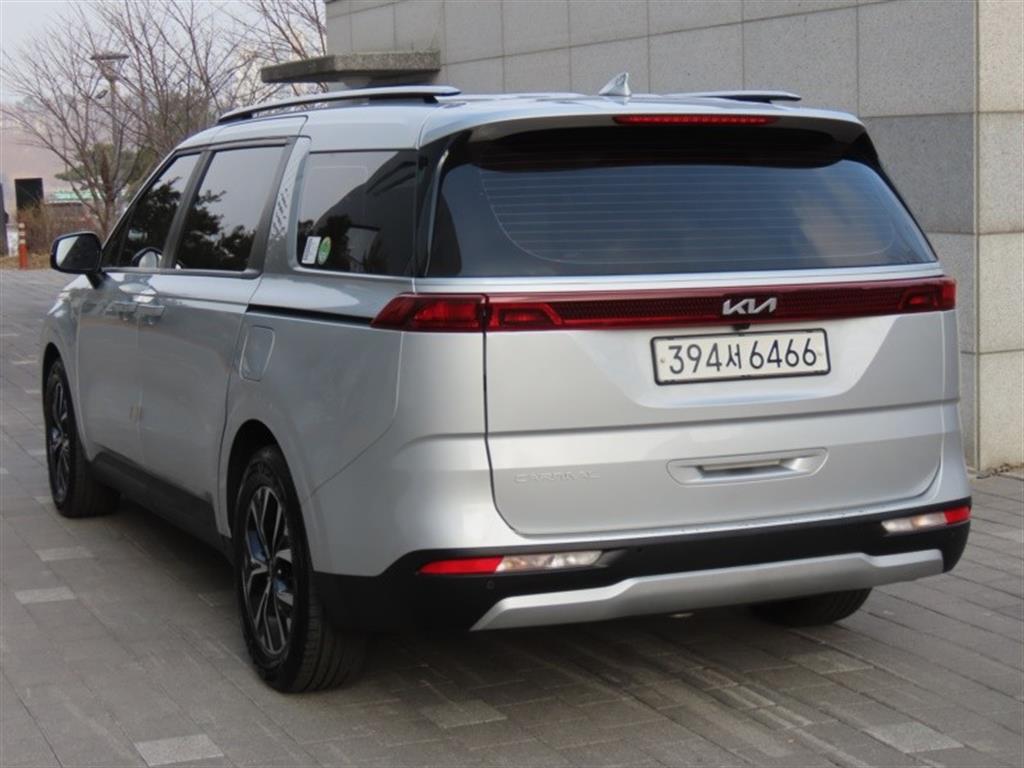 KIA Carnival - Vista 7