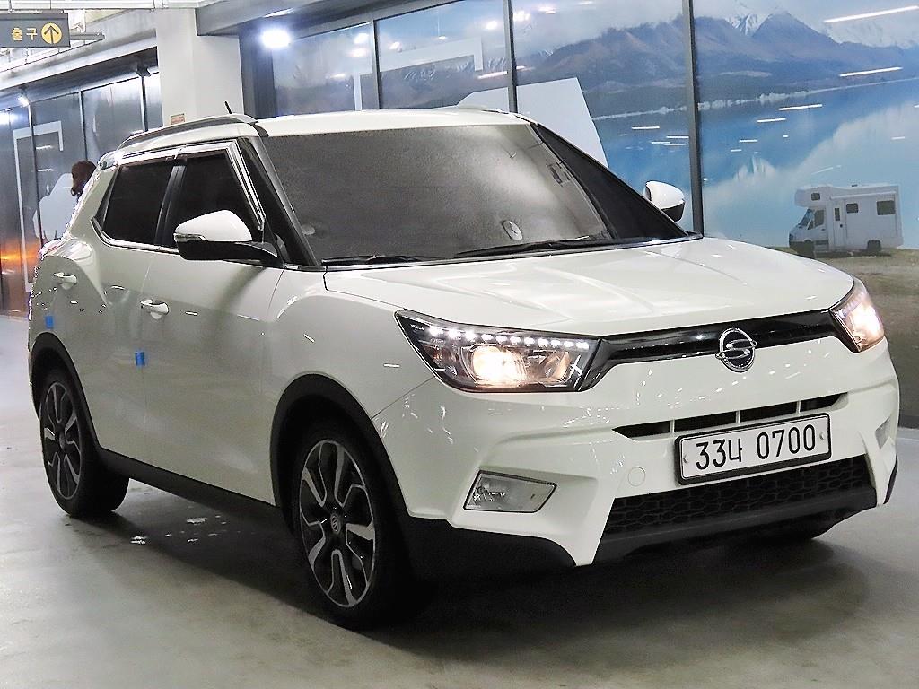 Ssangyong Tivoli 2016 Blanco - Importación desde Corea - HF Imports Iquique - Foto 1