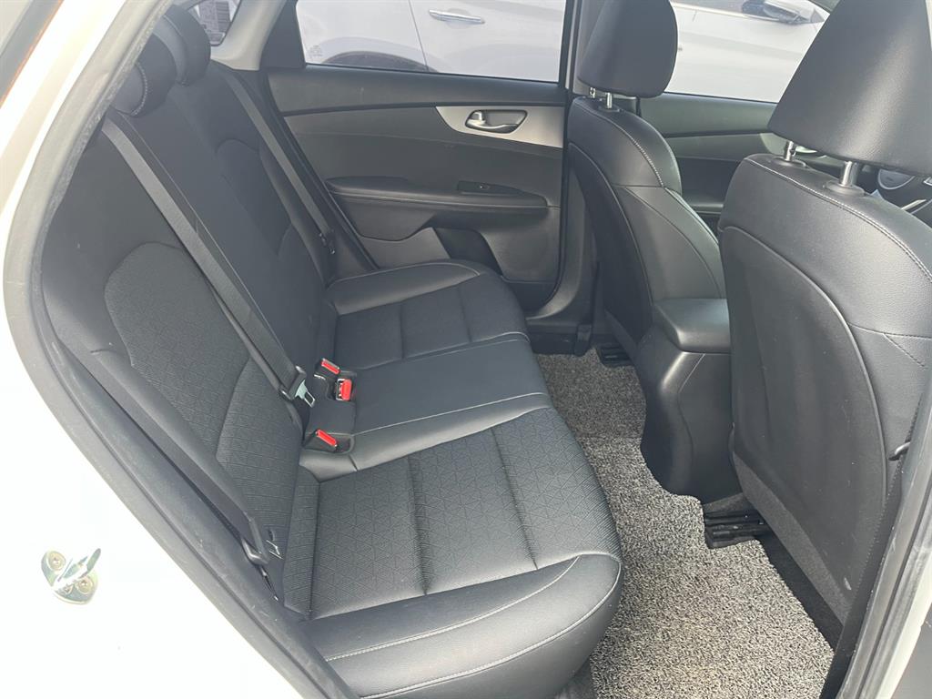 KIA K3 2020 Blanco - Importación desde Corea - HF Imports Iquique - Foto 17