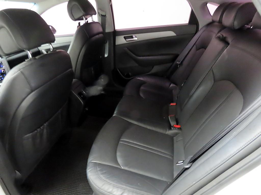 HYUNDAI Sonata - Vista 6