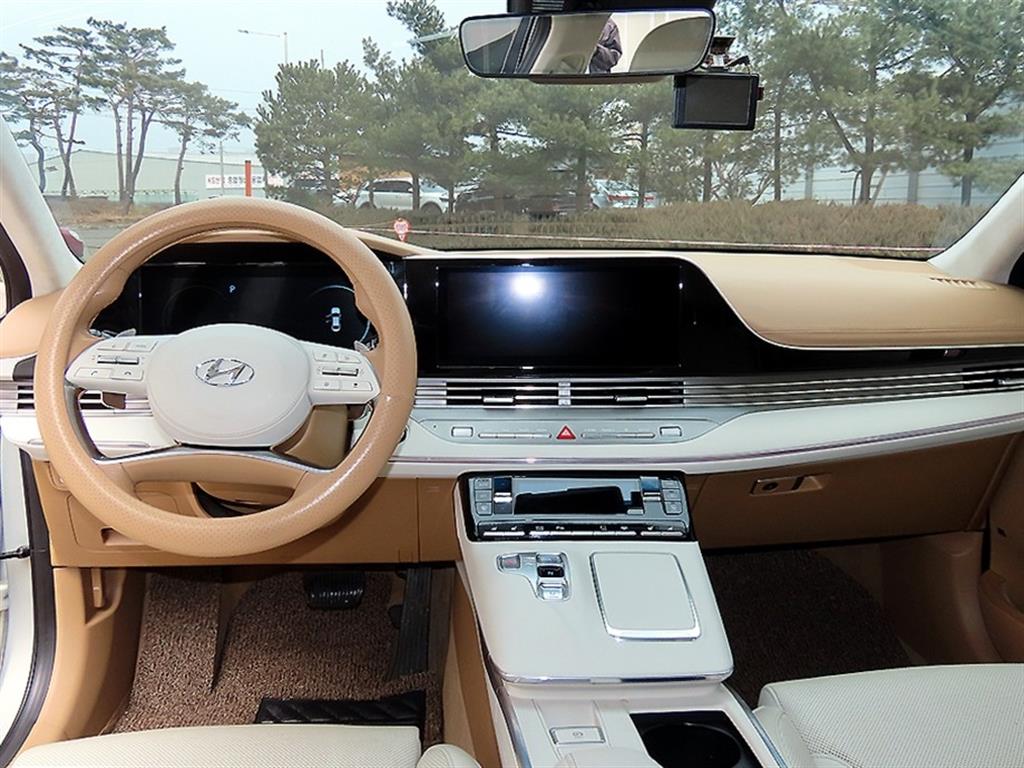 HYUNDAI Grandeur - Vista 7