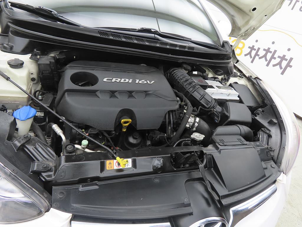 HYUNDAI Avante 2015 Blanco - Importación desde Corea - HF Imports Iquique - Foto 19