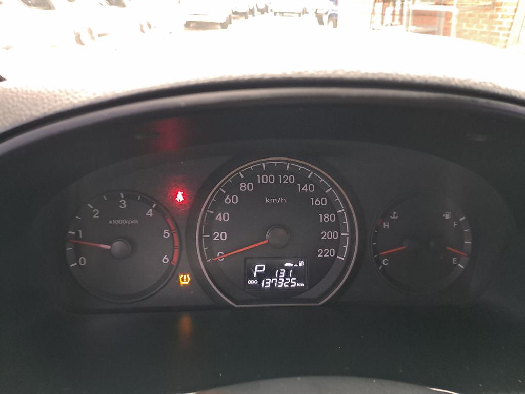 HYUNDAI Starex - Vista 6