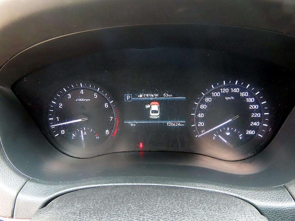 Genesis G80 - Vista 9