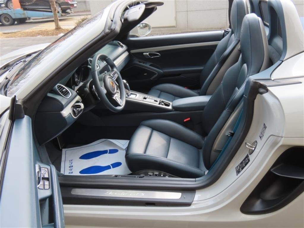 Porsche 718 2022 - Importación desde Corea - HF Imports Iquique - Foto 13