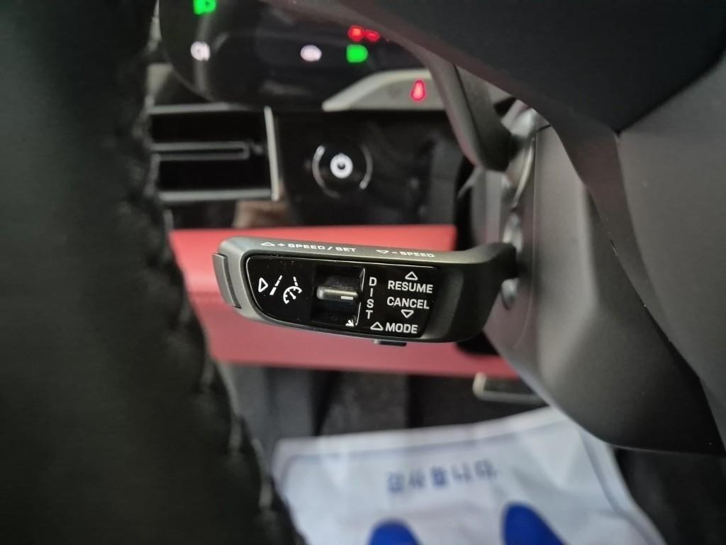 Porsche Taycan - Vista 5