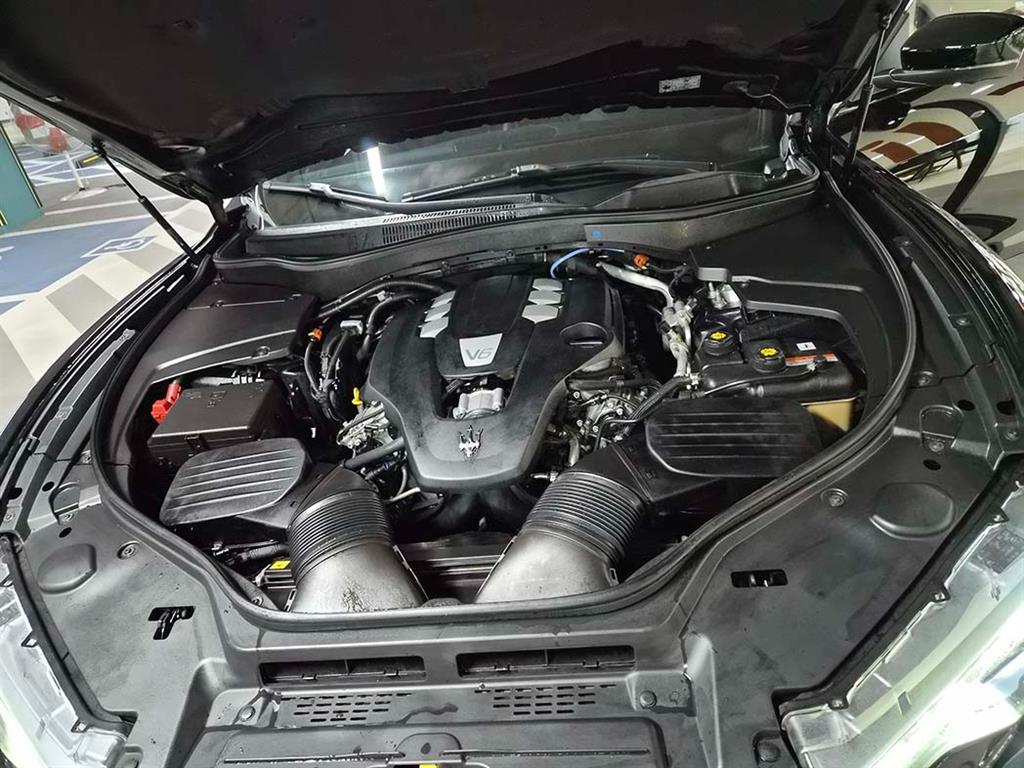 Maserati Levante 2020 Negro - Importación desde Corea - HF Imports Iquique - Foto 19