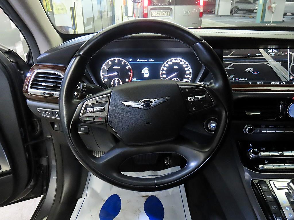 Genesis EQ900 - Vista 8