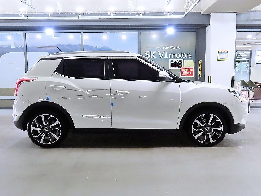 Ssangyong Tivoli - Vista 3