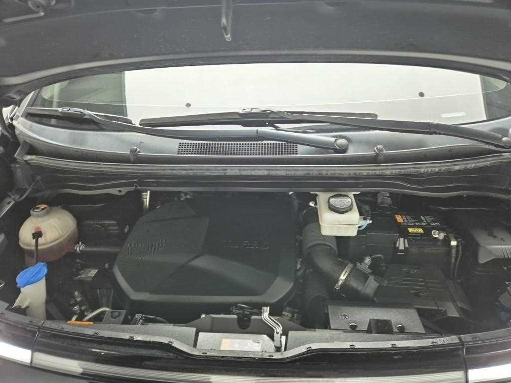 HYUNDAI Staria - Vista 5