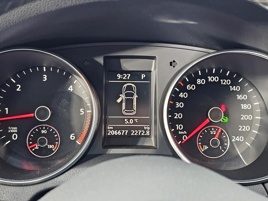 Volkswagen Golf - Vista 7