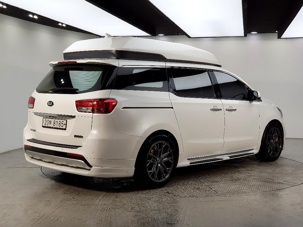 KIA Carnival - Vista 4