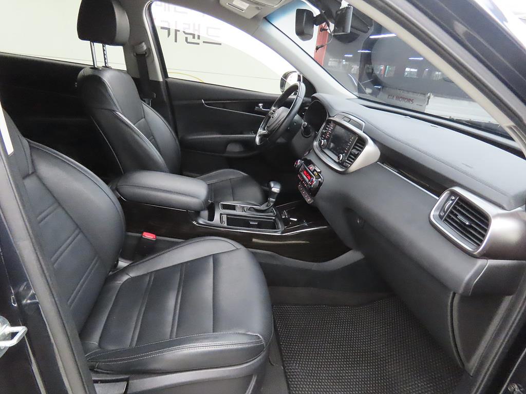 KIA Sorento - Vista 6