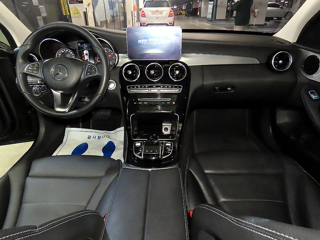 Mercedes Benz C Class - Vista 10