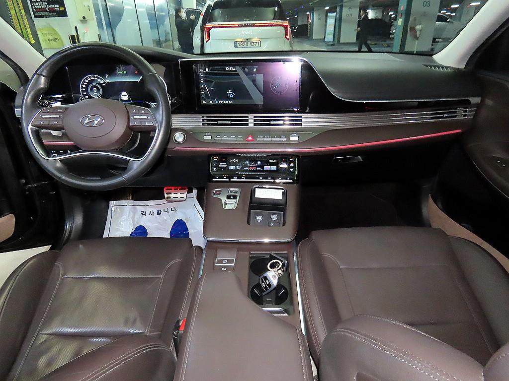 HYUNDAI Grandeur - Vista 10