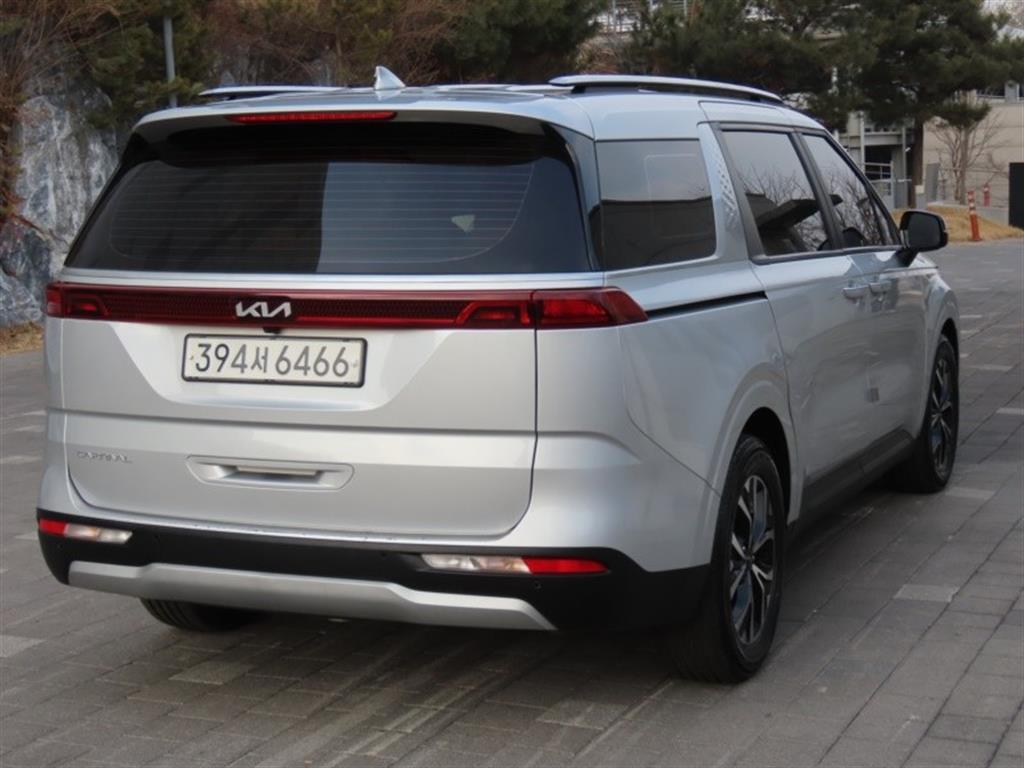 KIA Carnival - Vista 5